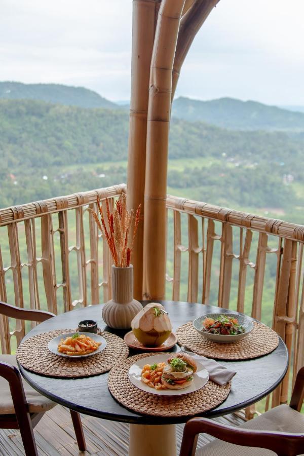 Villa Cliffside Bamboo Treehouse With Heated Pool And View *