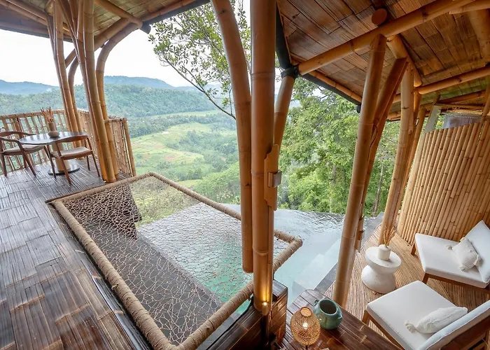 Cliffside Bamboo Treehouse With Heated Pool And View